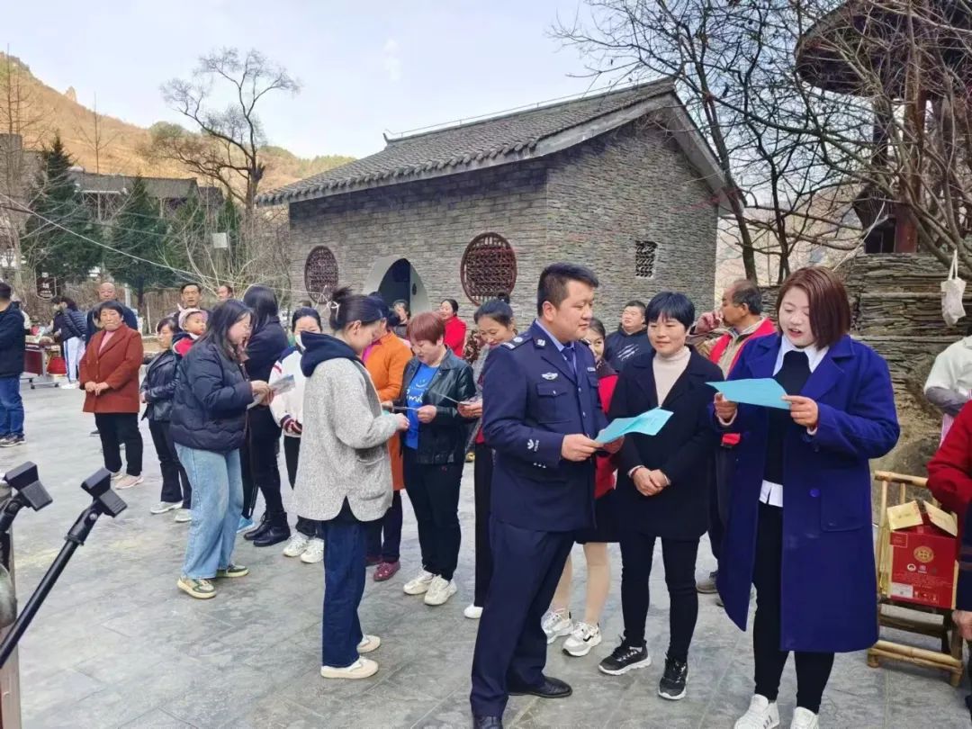 陇南市两当县司法局云屏司法所:法治星火映青山